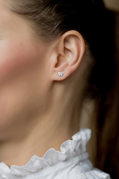 UW Silver Tiny Earrings